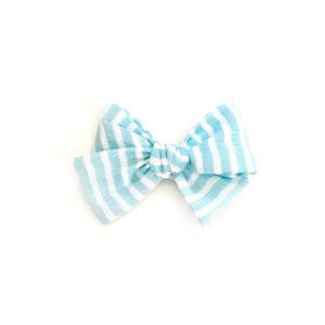 baby blue hair bow