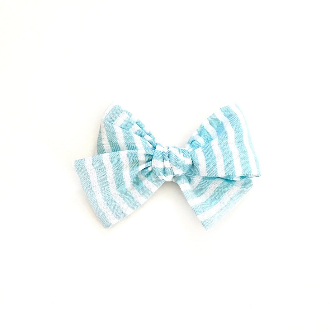 baby blue hair bow