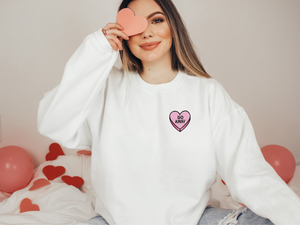 candy heart crewneck in white